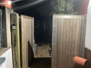 Imagem da galeria de Private apartment with en-suite em Bournemouth