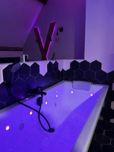 Billede fra billedgalleriet på Love Room 'Secret des Combles' Vosges i Plombières-les-Bains