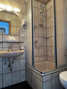 Koupelna v ubytování Hotel Zur Mühle