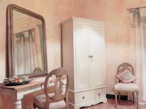 Agriturismo Sugheretello客房内的一张或多张床位