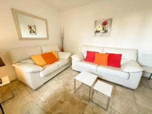 Część wypoczynkowa w obiekcie Apartamentos O Grove 3000