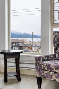 Gallery image of Upscale 2BR Overlooking View Escape in Harrison Hot Springs