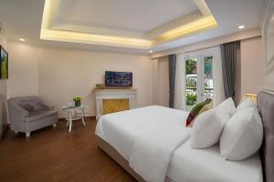 TV a/nebo společenská místnost v ubytování Sapa Praha Hotel