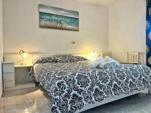Katil atau katil-katil dalam bilik di Sol en Vinaros con piscina +21 gambar
