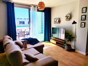 Μια τηλεόραση ή/και κέντρο ψυχαγωγίας στο Paraíso Abades