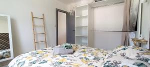 Postel nebo postele na pokoji v ubytování Le Koc'h Kelen, au calme, proche centre ville