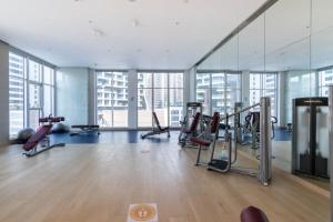 Fitness centrum a/nebo fitness zařízení v ubytování GuestReady Holiday Homes - Afterlight Roses