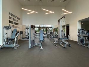 Фітнес-центр і / або тренажери в GuestReady - Magnificent heart of Downtown