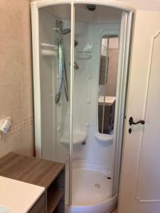 A bathroom at Villa Feltran Még 30 kép