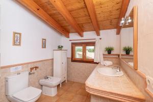 Kúpeľňa v ubytovaní Villa Cal Beato by Sealand Villas
