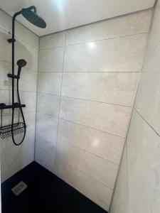 Ένα μπάνιο στο Appartement 2 pIeces rdc de villa Mouans Sartoux +3 φωτογραφίες