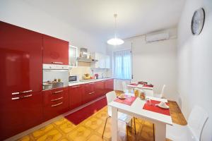 Kuchyň nebo kuchyňský kout v ubytování Tidu's home B&B