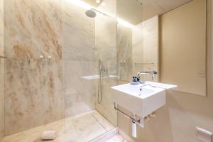 Koupelna v ubytování GuestReady - Time Out 106