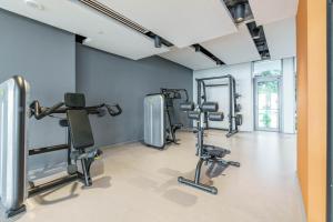 Fitness centrum a/nebo fitness zařízení v ubytování GuestReady - Stunning Apartment in Bluewaters