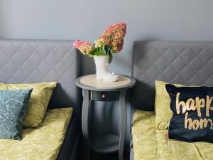Posedenie v ubytovaní Nowy apartament studio Długa