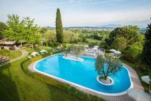 Bazén v ubytování Hotel Porta Del Sole nebo v jeho okolí