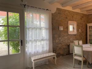 Fotografie z fotogalerie ubytování Nemespécsely Udvarház v destinaci Pécsely