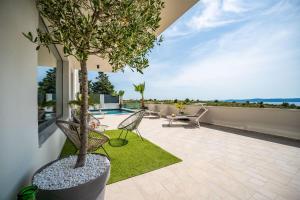 Naturlandskabet i nærheden af villaen