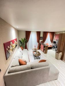 Χώρος καθιστικού στο Luxury Studio House suite 1200-2