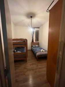 Postel nebo postele na pokoji v ubytování Apartmani "Matija"
