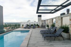 Bazén v ubytování New 2 Bedroom Apartment In Las Lomas nebo v jeho okolí