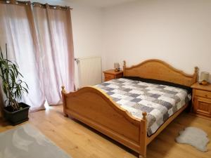 Postel nebo postele na pokoji v ubytování Haus Monika