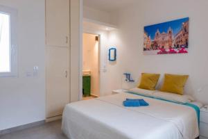 Gallery image of Authentic 1st FL apartment at the 3 cities Marina in Cospicua +25 photos