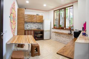 Köök või kööginurk majutusasutuses Armena Hostel
