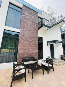 Balkón nebo terasa v ubytování Modern Villa Kvariati With Panoramic Sea View