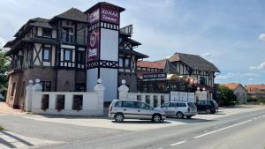 Budova, kde se hotel nachází