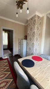 Area soggiorno di Megruli House