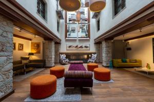 Posezení v ubytování 1850 Hotel Boutique