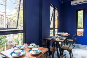 ห้องอาหารหรือที่รับประทานอาหารของ iSanook Hostel