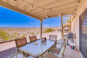 Μπαλκόνι ή βεράντα στο Bullhead City Home with Views, Close to Lake Mohave!