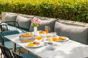 Jídlo v hotelu nebo okolí