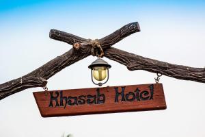 Vottorð, verðlaun, skilti eða annað skjal til sýnis á Khasab Hotel