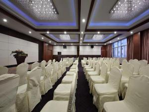 Konferenční prostory v ubytování Shenzhen Hanyong Hotel Fuyong Branch