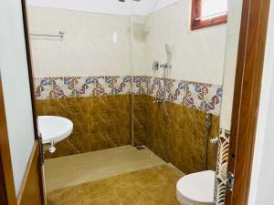 Koupelna v ubytování Sea Zone Hotel Nilaveli