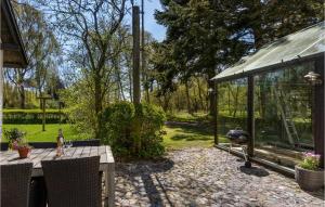 Aed väljaspool majutusasutust 3 Bedroom Cozy Home In Bindslev