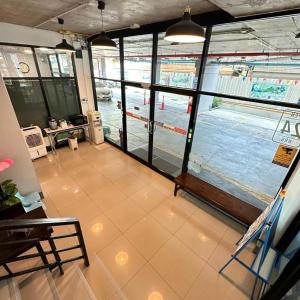 Gallery image of BAAN PAKNAM HOTEL in Bang Bo +30 photos