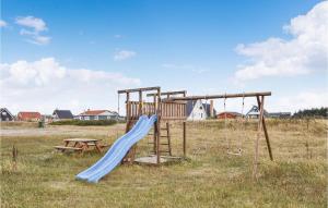 Herní místnost nebo prostor pro děti v ubytování Holiday Home Alkajavej + 29 fotografií