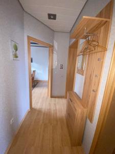 Φωτογραφία από το άλμπουμ του Stadtzentrumnahe Wohnung an der grünen Aue στη Φούλντα