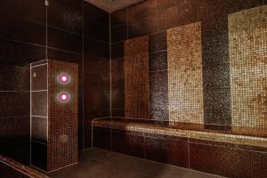 Ein Badezimmer in der Unterkunft Arkona Strandhotel