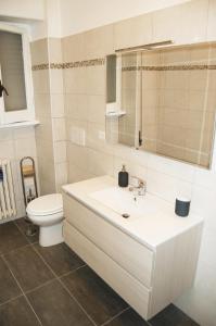 A bathroom at Vatican In The Moonlight Apartment