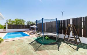 Bazén v ubytování Holiday Home Pomer Pomer nebo v jeho okolí