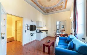 A kitchen or kitchenette at Appartamento Vista Duomo