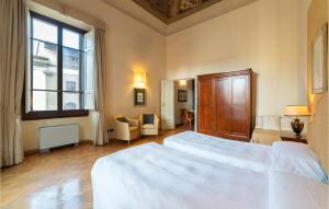 A bed or beds in a room at Appartamento Vista Duomo