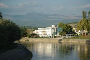 Zdjęcie z galerii obiektu Hotel Sv. Mihovil w mieście Trilj