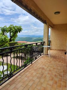 Balkoni atau teres di Gite Saint Barthelemy le Plain - Village