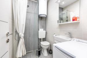 Koupelna v ubytování Apartments Val + 20 fotografií